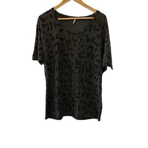 SOYA CONCEPTS Grey Leopard Prints Bat Wing Short Sleeve Long Fit Top M